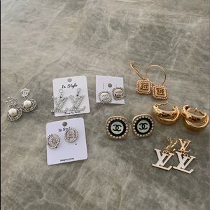Bundle of earrings